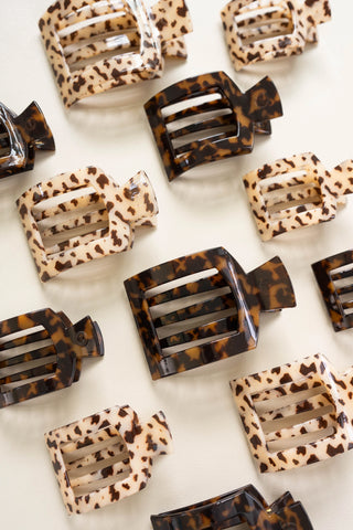 Blonde Tortoise Medium Flat Square Hair Clip