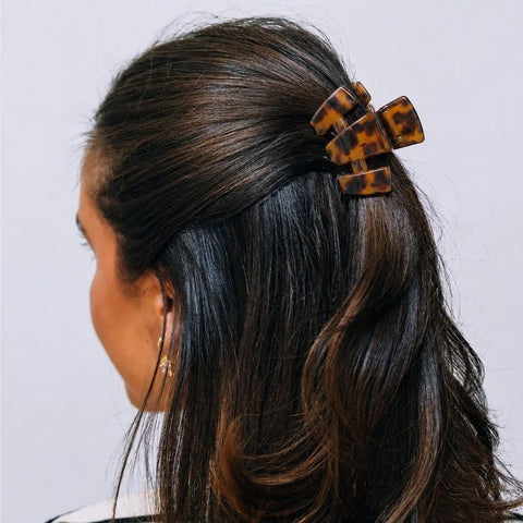 Classic Tortoise Petite Claw Clip