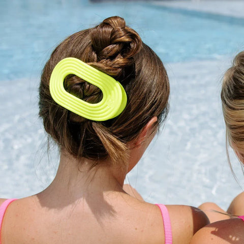 Palm Glow Large Flat Round Hair Clip